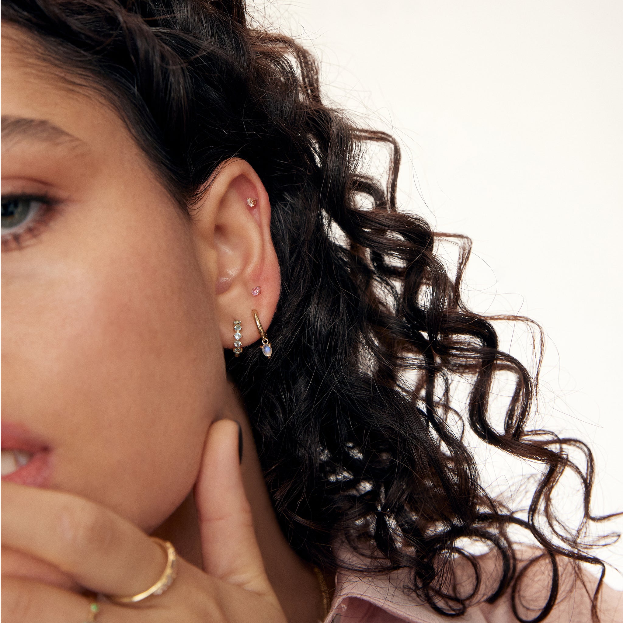 Shiny sleeper Earring (single) - 14K/ 18K Gold