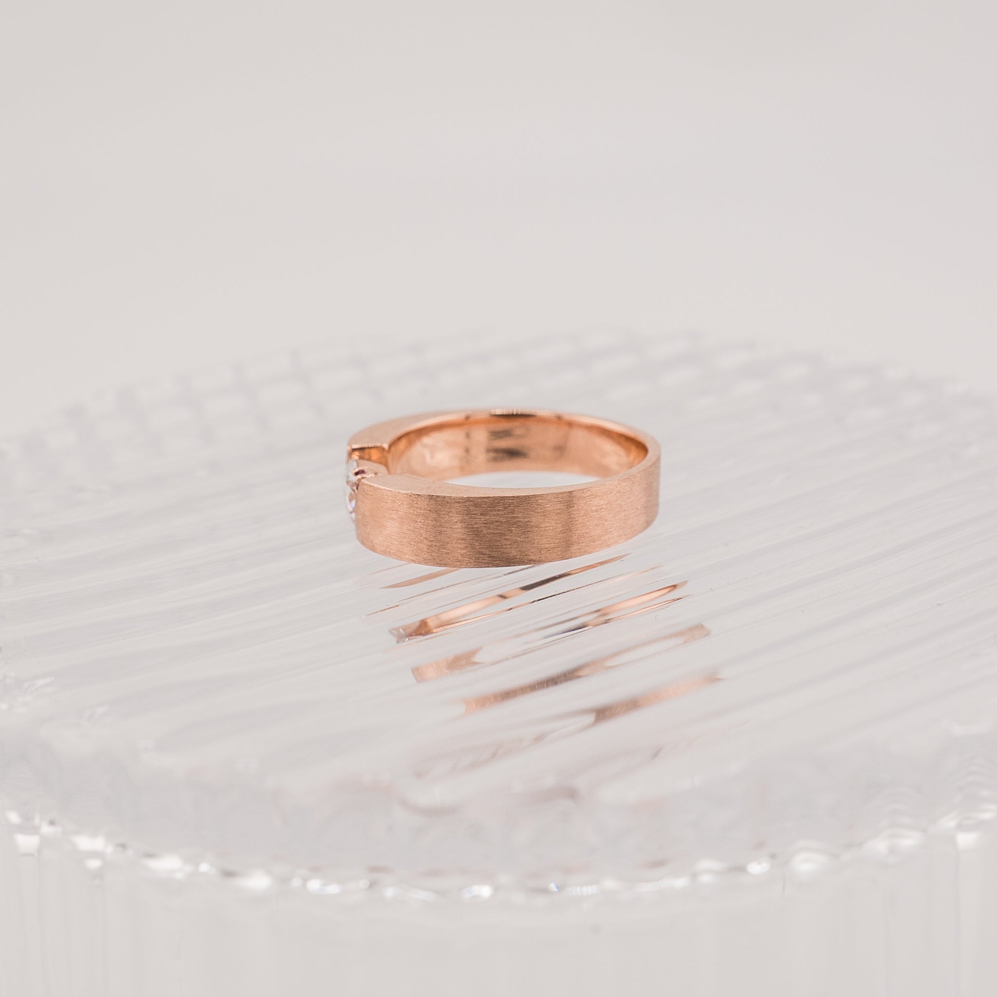 Solaris tension Ring - 14K/ 18K Gold