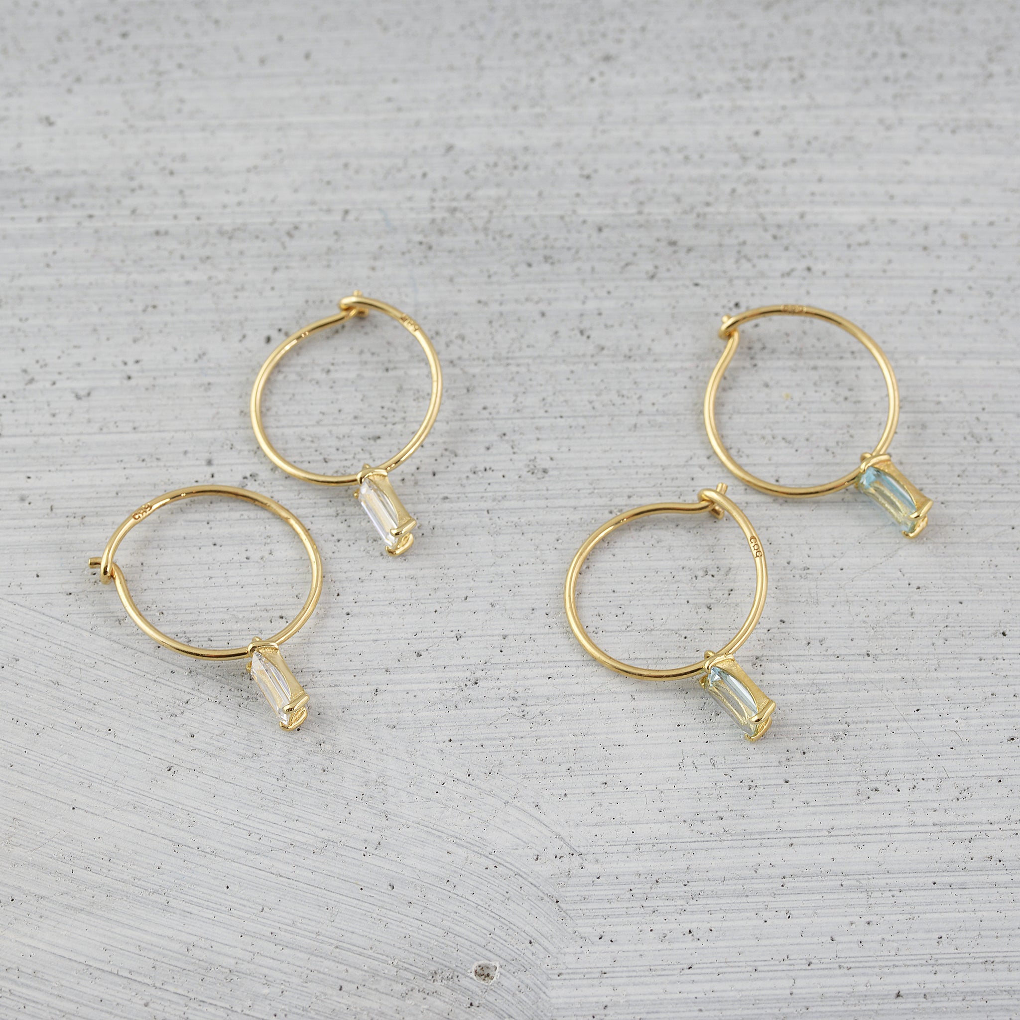 Allure baguette wire hoop Earring (single) - 14K/ 18K Gold