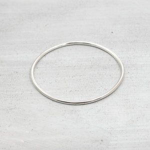 Round wire Bangle - Silver