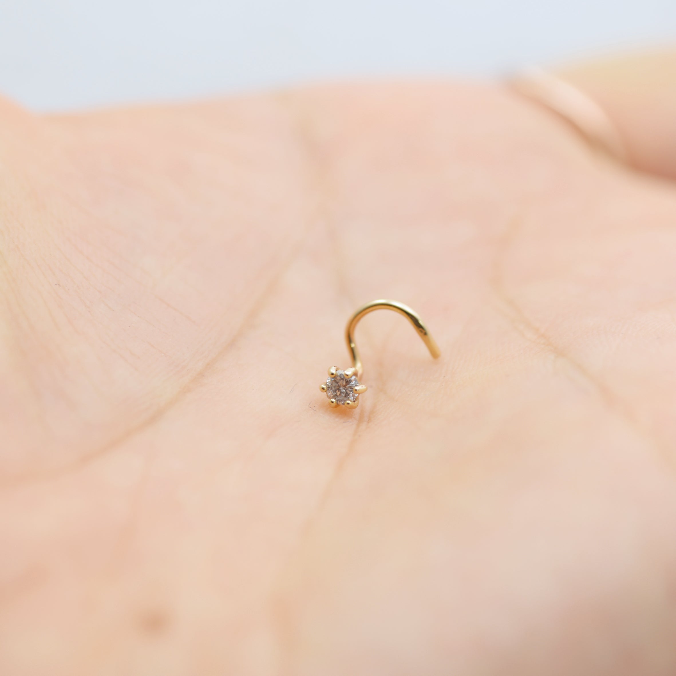 Gold Steel Curved Hinged Clicker Ring with 8 Gem 16 Gauge Body Piercing  Jewellery |Essential Beauty | Septum piercing jewelry, Nose piercing jewelry,  Earings piercings